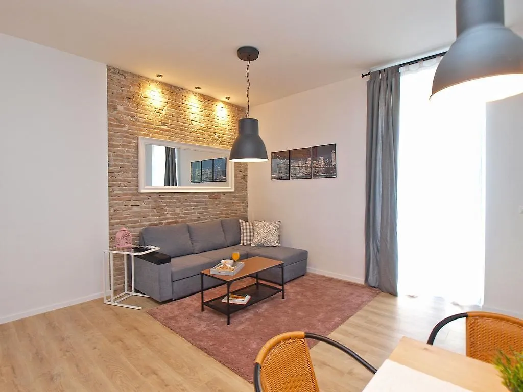 Apartments City Park 1472 Pula 0*,