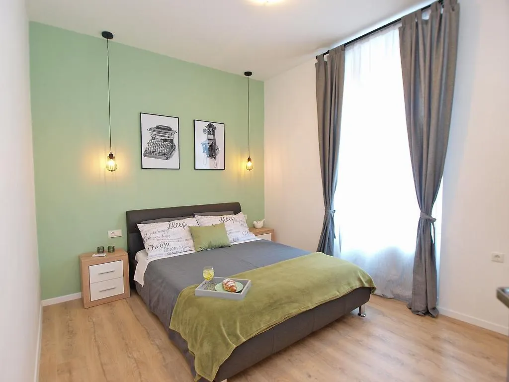 Apartments City Park 1472 Pula