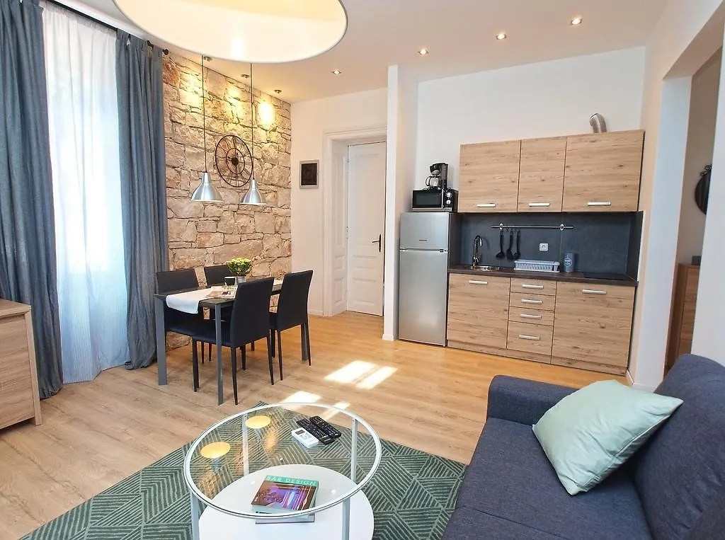 Apartments City Park 1472 Pula