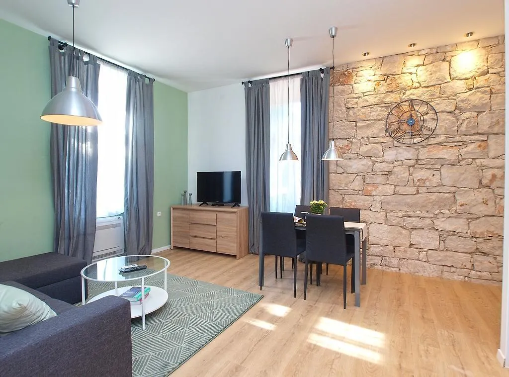 Apartments City Park 1472 Pula