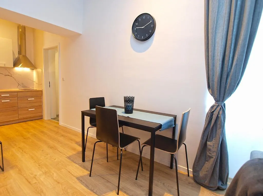 Apartments City Park 1472 Pula
